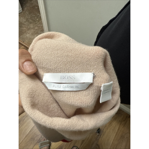 Hugo Boss Women's Colorblock Cashmere Sweater US XS Cream & Red Colorblock - Picture 5 of 7